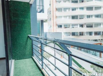 Oficina comercial , Quito · En Renta Oficina 50 m² + 4 m² Balcón Sector Portugal