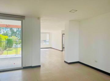 Casa de 4 habitaciones, Quito · Renta de Casa Cumbaya - Miravalle Amplia Moderna