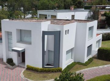 Casa de 2 habitaciones Alquiler USD 1.600 · Casa de Alquiler en Cumbaya - Pillagua