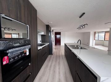 Departamento de 3 habitaciones, Quito · Vendo Departamento Remodelado en La Gonzalez Suarez