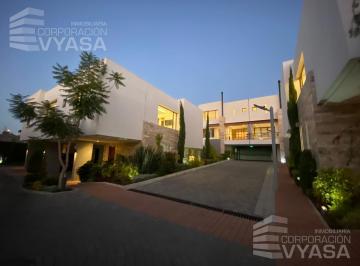Casa · 166m² · 2 Habitaciones · 2 Estacionamientos · La Morita II - Ruta Viva, Bonita Casa en Venta de 2 Dorm. de 162,30 m²