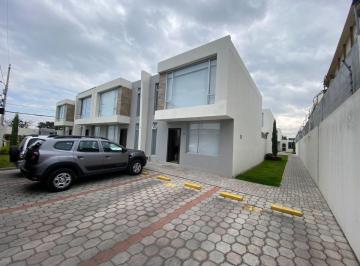 Casa de 3 habitaciones, Quito · Venta Linda Casa Moderna en Conjunto Sector Tola Chica Tumbaco Cerca a Ruta Viva