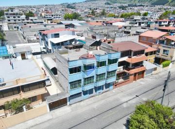 Casa de 8 habitaciones, Quito · Casa Rentera en Venta – Ciudadela El Ejército