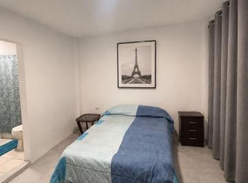 Habitación , Guayaquil · Dormitorio en Alquiler en Entre Rios 30 m con Baño