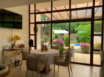 Casa · 224m² · 4 Habitaciones · 2 Estacionamientos · Vendo Casa Esquinera con Piscina & Generador en Montecristi Golf Club