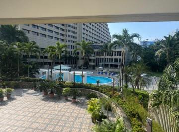 Departamento de 3 habitaciones, Guayaquil · Departamento Full Amoblado Hilton Colón con Parqueo
