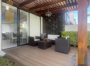 Casa · 150m² · 2 Habitaciones · 2 Estacionamientos · Casa Amoblada de Renta Sector San Francisco de Pinsha
