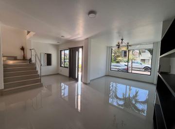 Casa de 3 habitaciones, Guayaquil · Casa Moderna en Alquiler en Ciudad Celeste