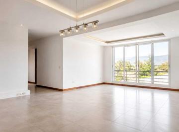 Departamento · 160m² · 3 Habitaciones · 2 Estacionamientos · Rentodepartamento en Urb. Vista Grande
