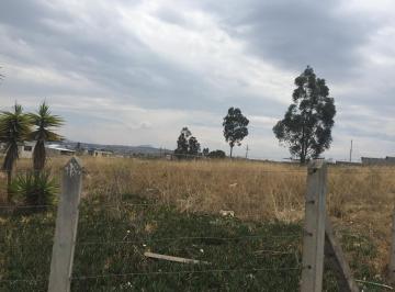 Terreno / Lote · 3881m² · Calderon Venta Terreno Plano 3881 m² Cos 240% Urbano, Puedes Construir Tres Pisos
