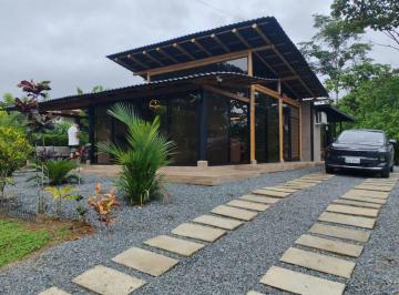 Casa de 3 habitaciones, Pedro Vicente Maldonado · Casa Rentera a Estrenar en Puerto Quito (Airbnb)
