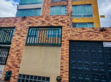 Departamento de 3 habitaciones, Quito · Departamento en Planta Baja - Ponceano
