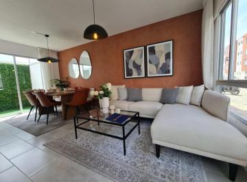 Casa · 86m² · 3 Habitaciones · 1 Estacionamiento · Venta Casa Vip de 86 m² en Quitumbe