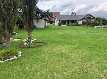 Terreno / Lote · 286m² · 5 Habitaciones · Pifo Venta Hermoso Terreno 1800 m² Tiiene Una Casa Campestre y un Departamento