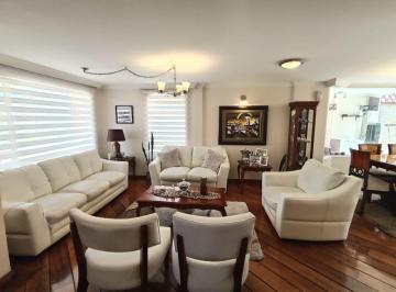 Casa en Venta de 4 habitaciones Amagasí · Hermosa Casa de 220 m² con 4 Dorm. en Venta en Amagasí