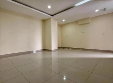 Local comercial , Quito · Local Comercial Bien Ubicado - en Venta o Renta - El Bosque - 40 m²