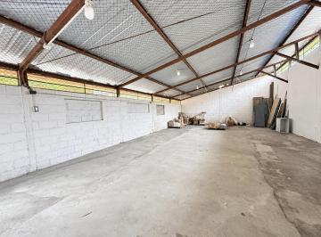 Casa de 4 habitaciones, Quevedo · Propiedad Comercial Industrial en Vía Quevedo - R. Luna