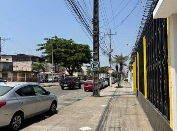 Local comercial , Guayaquil · Álamos Norte Av Principal No Comida Muy Buena Ubicación