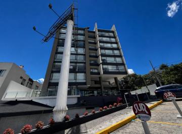 Departamento · 69m² · 1 Habitación · 1 Estacionamiento · Suite Amoblada en Renta | Portugal y Catalina Aldaz – Norte de Quito