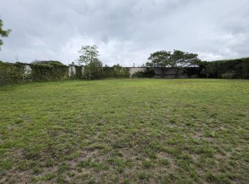 Terreno / Lote · 1681m² · Terreno en Venta en Exclusiva Urbanización en Puembo