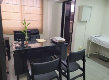 Bodega-Galpón · 36ha · Venta Consultorio Amoblado Clinica Alcivar