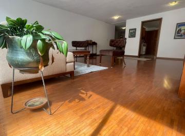 Departamento · 197m² · 3 Habitaciones · 1 Estacionamiento · Venta Departamento, 3 Dorm., La Coruña