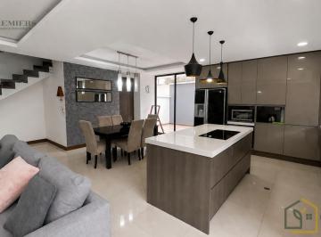 Departamento · 180m² · 3 Habitaciones · 2 Estacionamientos · Renta Departamento Cumbayá