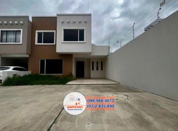 Casa de 3 habitaciones, Cuenca · Casa con Área Verde en Ventasector Ricaurte – San Francisco