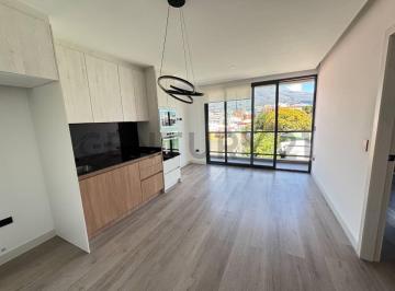 Suite · 50m² · 1 Habitación · 1 Estacionamiento · Rento Suite con Balcón Sector Megamaxi