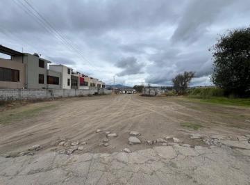 Terreno / Lote , Ambato · Terreno de 2007 m² en Venta Sector Huachi Chico Sur de Ambato
