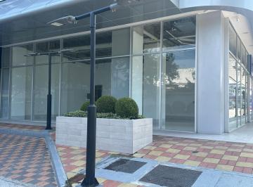 Local comercial · 93m² · 1 Estacionamiento · Local Comercial Esquinero en Kennedy Norte