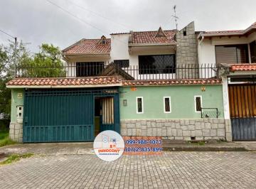 Casa de 4 habitaciones, Cuenca · Casa en Venta – Excelente Ubicaciónsector Gran Akí – Av González Suárez