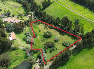 Terreno / Lote , Quito · Vendo Terreno Valle de Los Chillos en Urbanización Exclusiva