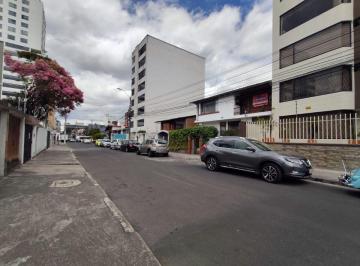 Casa de 11 habitaciones, Quito · De Venta Casa en El Batan Sector Quicentro