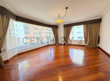 Departamento · 203m² · 3 Habitaciones · 2 Estacionamientos · Departamento de 203 m², 3 Dorm., Recién Remodelado — Bellavista