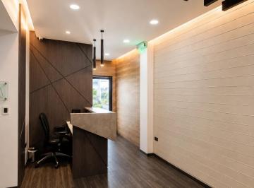 Oficina comercial , Guayaquil · Oficina en Alquiler en Guayaquil, Urdesa Central, 106 m², Edificio Premium, con Seguridad 24/7