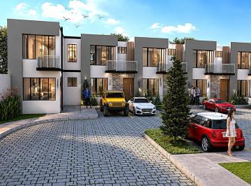 Casa · 52m² · 2 Habitaciones · 2 Estacionamientos · Casas de Venta en Calderón