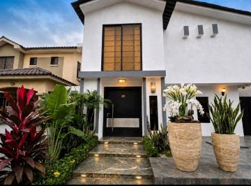 Casa de 5 habitaciones, Guayaquil · Venta Casa Ciudad Celeste Etapa Marina 5 Habitaciones C. Ordoñez