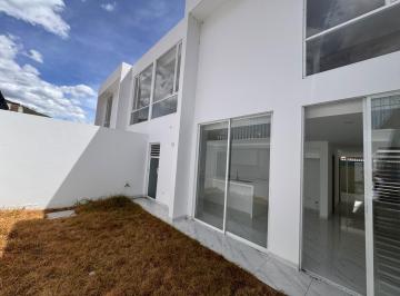 Casa · 178m² · 4 Habitaciones · 2 Estacionamientos · Casa en Pomasqui