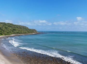 Terreno / Lote , San Vicente · Vendo Propiedad Frente Al Mar, San Vicente, Canoa, Ideal Para un Resort
