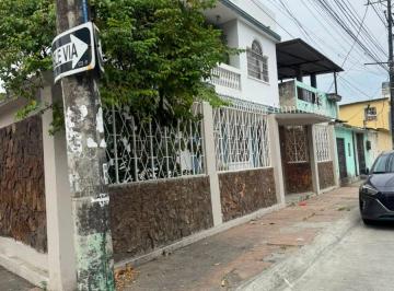 Casa de 2 habitaciones, Guayaquil · Alquilo Departamento en Guayacanes