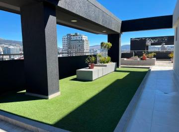 Suite de 1 habitación, Quito · Suite en Arriendo con Balcón La Carolina Sector Quicentro