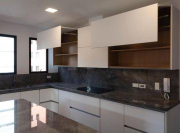 Departamento de 3 habitaciones, Quito · Rento o Vendo Moderno Departamento González Súarez