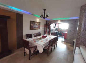 Casa · 235m² · 3 Habitaciones · 2 Estacionamientos · Casa en Venta con Garaje en Urb. San Felipe C. S.