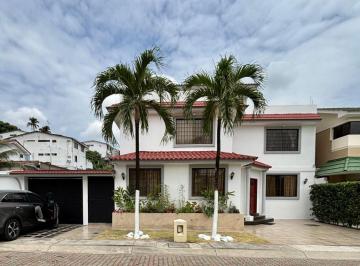 Casa de 4 habitaciones, Guayaquil · Alquiler de Casa – Urbanización Ceibos, Conjunto Oasis