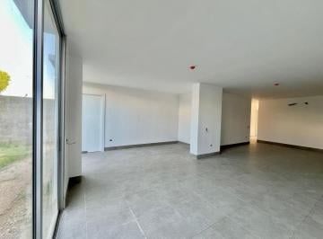 Departamento de 3 habitaciones, Guayaquil · Departamento de Estreno Jardines Parque Magno Planta Baja!