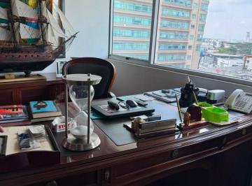 Oficina comercial , Guayaquil · Vendo Oficina en Trade Building
