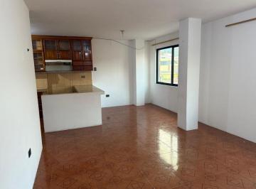 Departamento de 4 habitaciones, Azogues · Departamento en Renta en Azogues, Sector Chiquinquira.