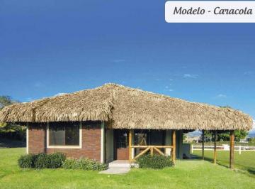 Casa · 304m² · 2 Habitaciones · 3 Estacionamientos · Casas de Estreno (Varios Modelos) en Urbanización Privada en Olon