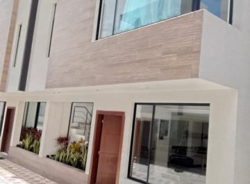Casa · 211m² · 3 Habitaciones · Casa de Venta en Tanda